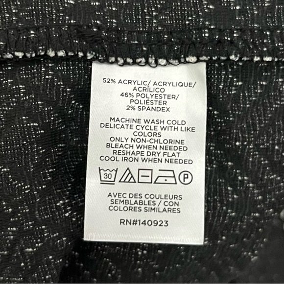 NWT Loft Jacquard Button Flounce Swing Mini Dress Black White‎ Size Medium - Picture 11 of 11